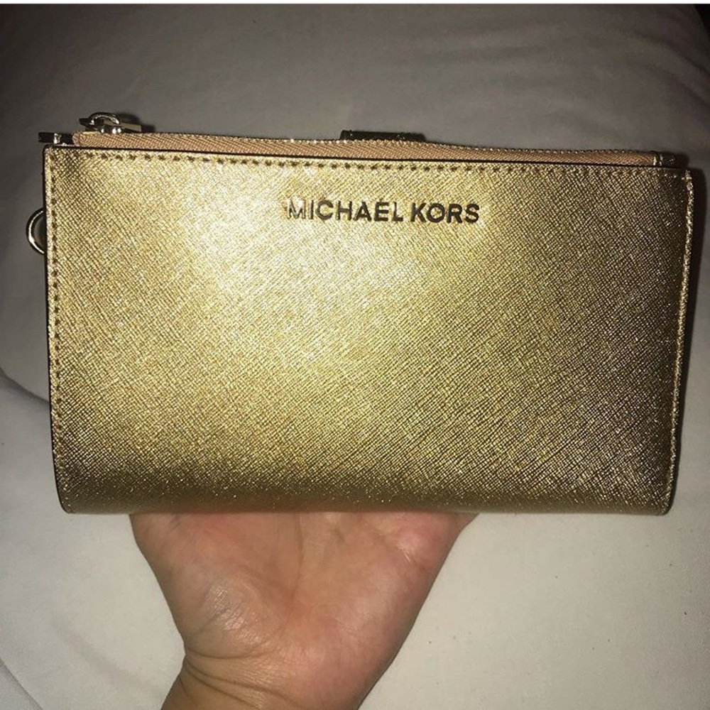 Michael Kors Wristlet w/o the wristlet